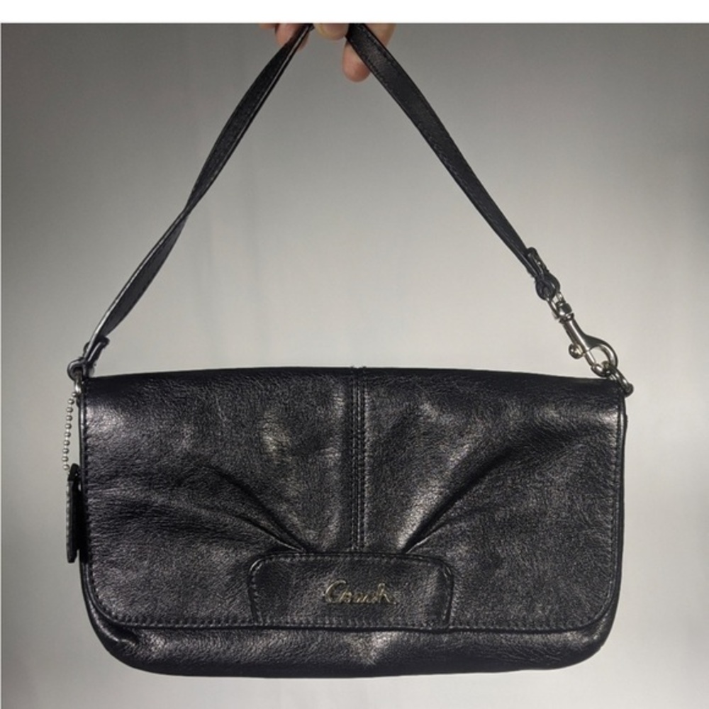 Coach Ashley Large Flap Wristlet Clutch Black like new!